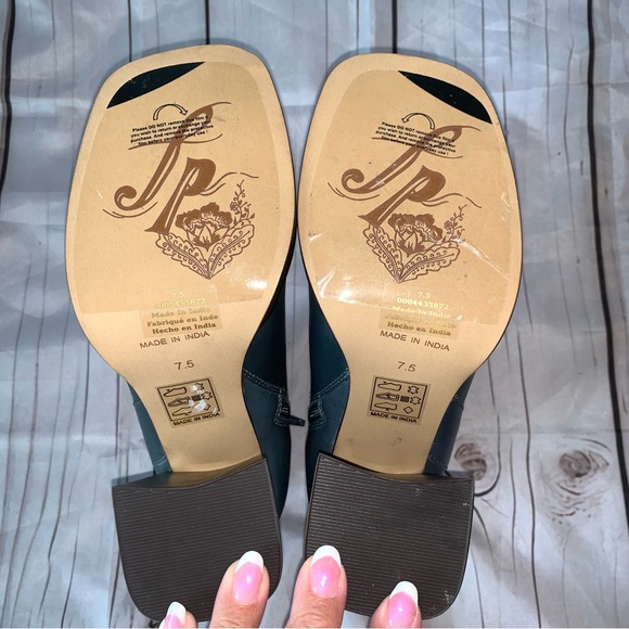 Free People Naomi Ankle Boot NWT - Picture 6 of 10